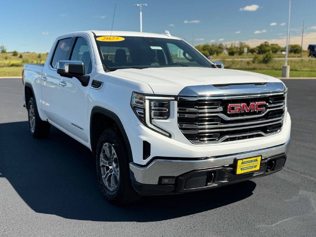 2025 GMC Sierra 1500 SLT