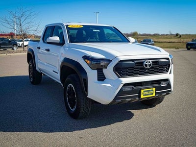 2024 Toyota Tacoma 4WD SR5