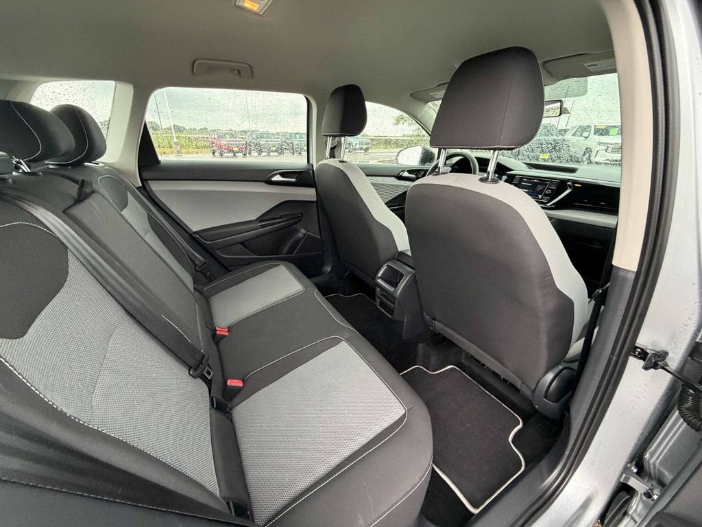 2022 Volkswagen Taos S