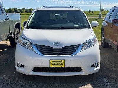 2016 Toyota Sienna XLE