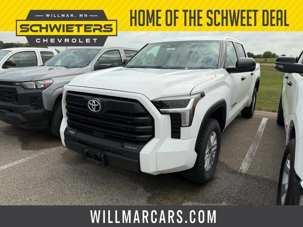 2022 Toyota Tundra 4WD SR5