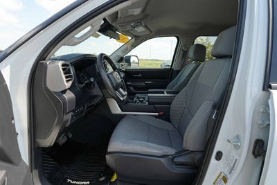 2022 Toyota Tundra 4WD SR5