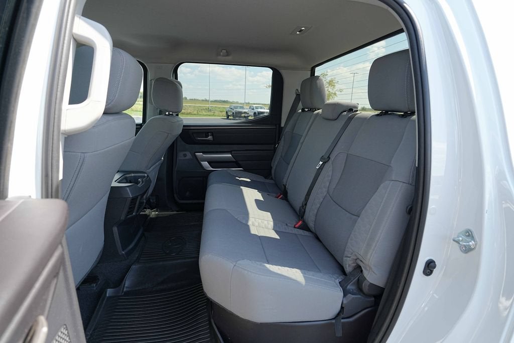 2022 Toyota Tundra 4WD SR5