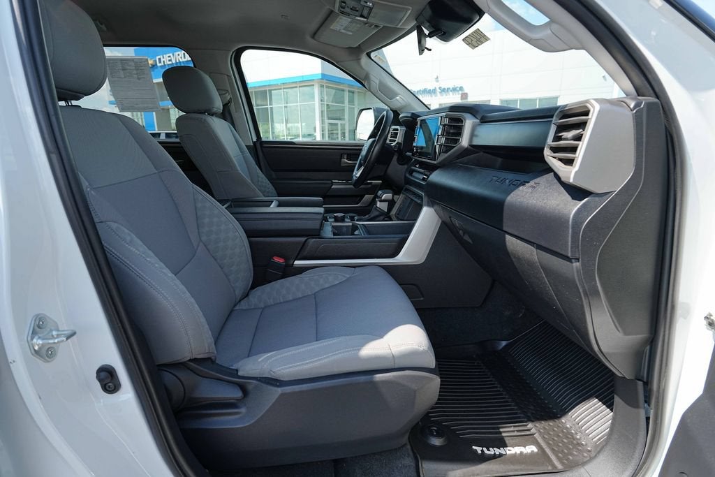 2022 Toyota Tundra 4WD SR5