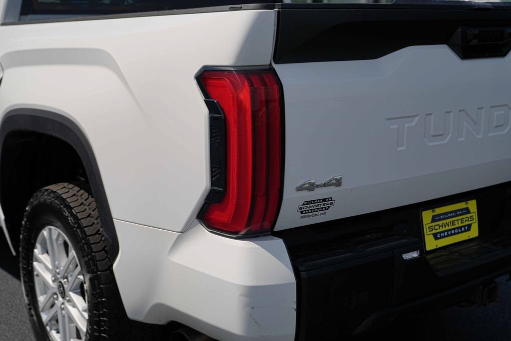 2022 Toyota Tundra 4WD SR5