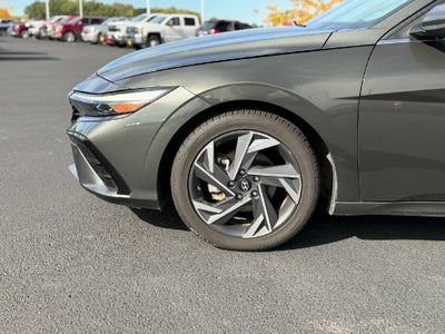 2024 Hyundai Elantra Limited