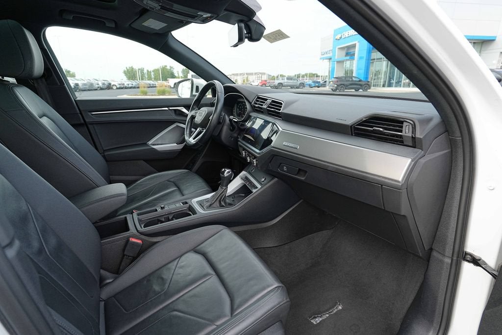 2024 Audi Q3 S line Premium