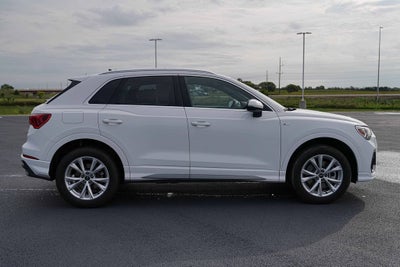 2024 Audi Q3 S line Premium