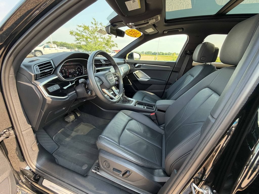 2025 Audi Q3 S line Premium