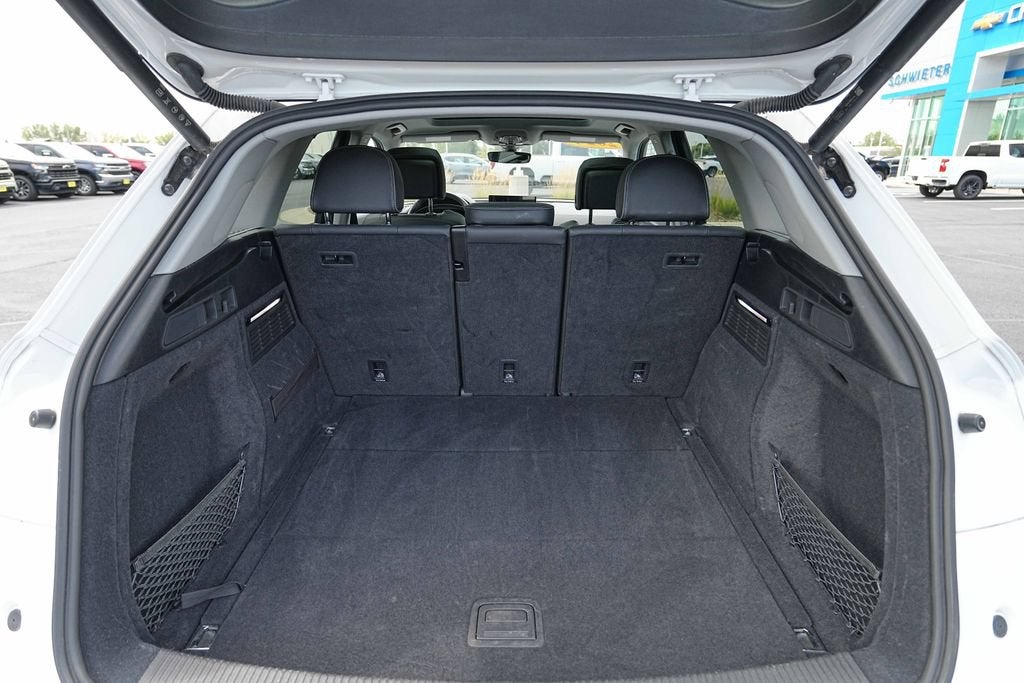 2024 Audi Q5 S line Premium Plus