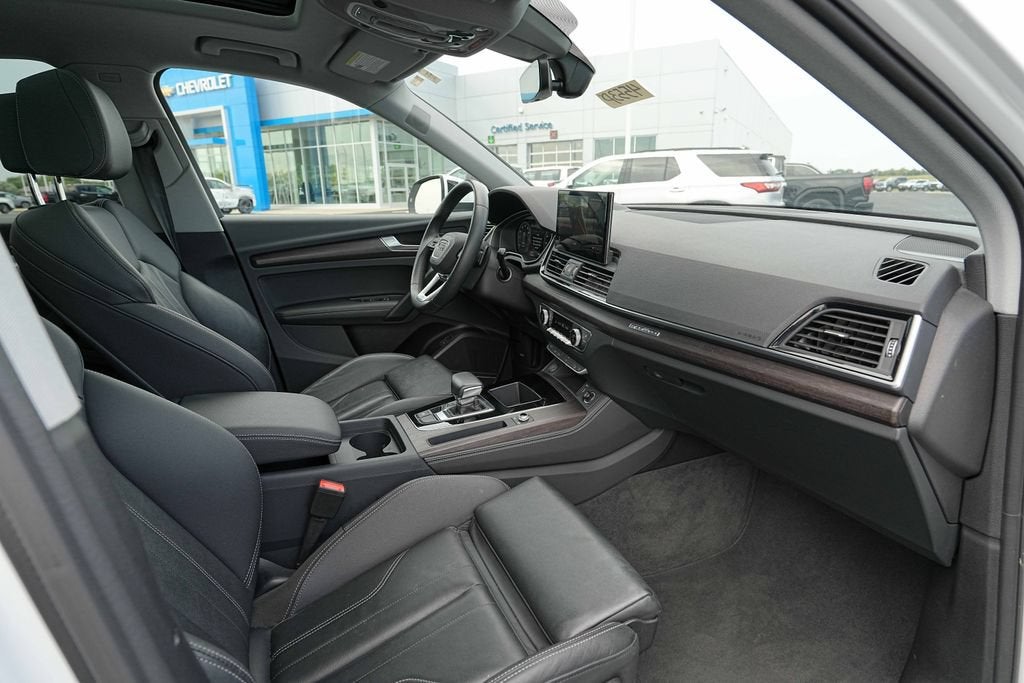 2024 Audi Q5 S line Premium Plus