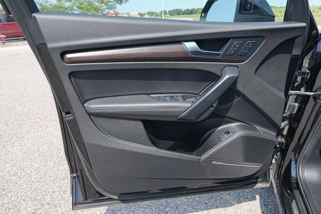 2024 Audi Q5 S line Premium Plus