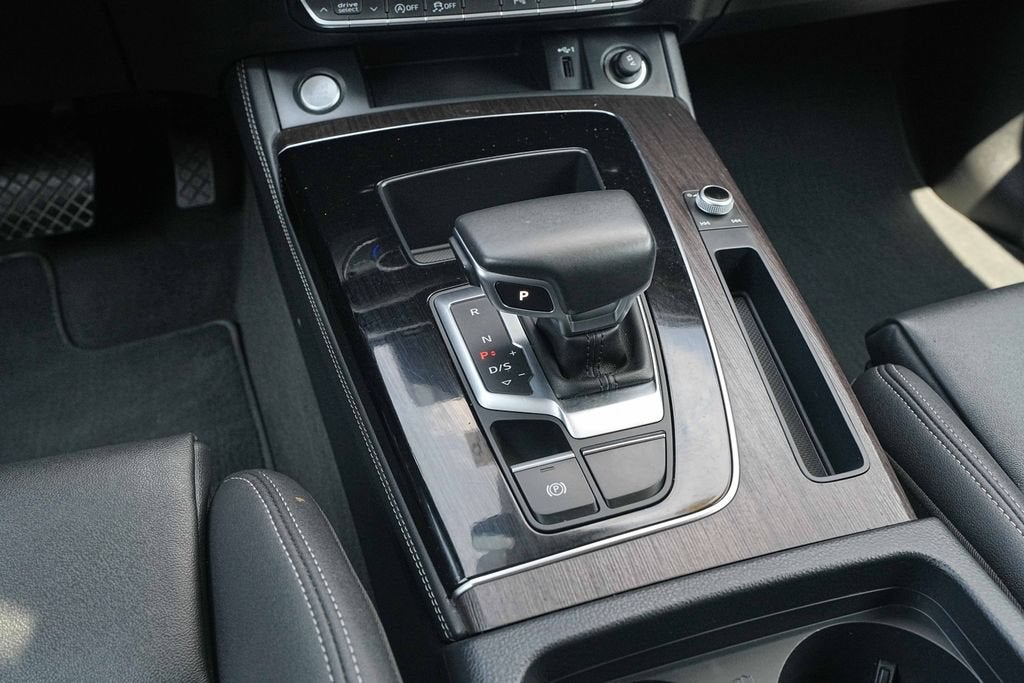 2024 Audi Q5 S line Premium Plus