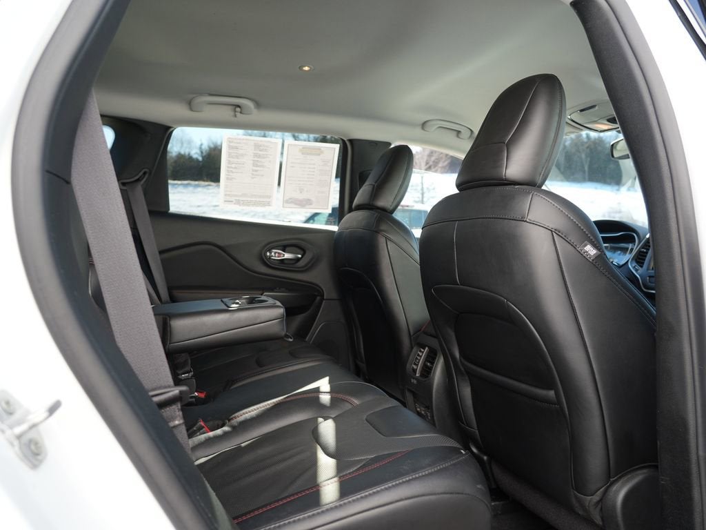 2022 Jeep Cherokee Trailhawk