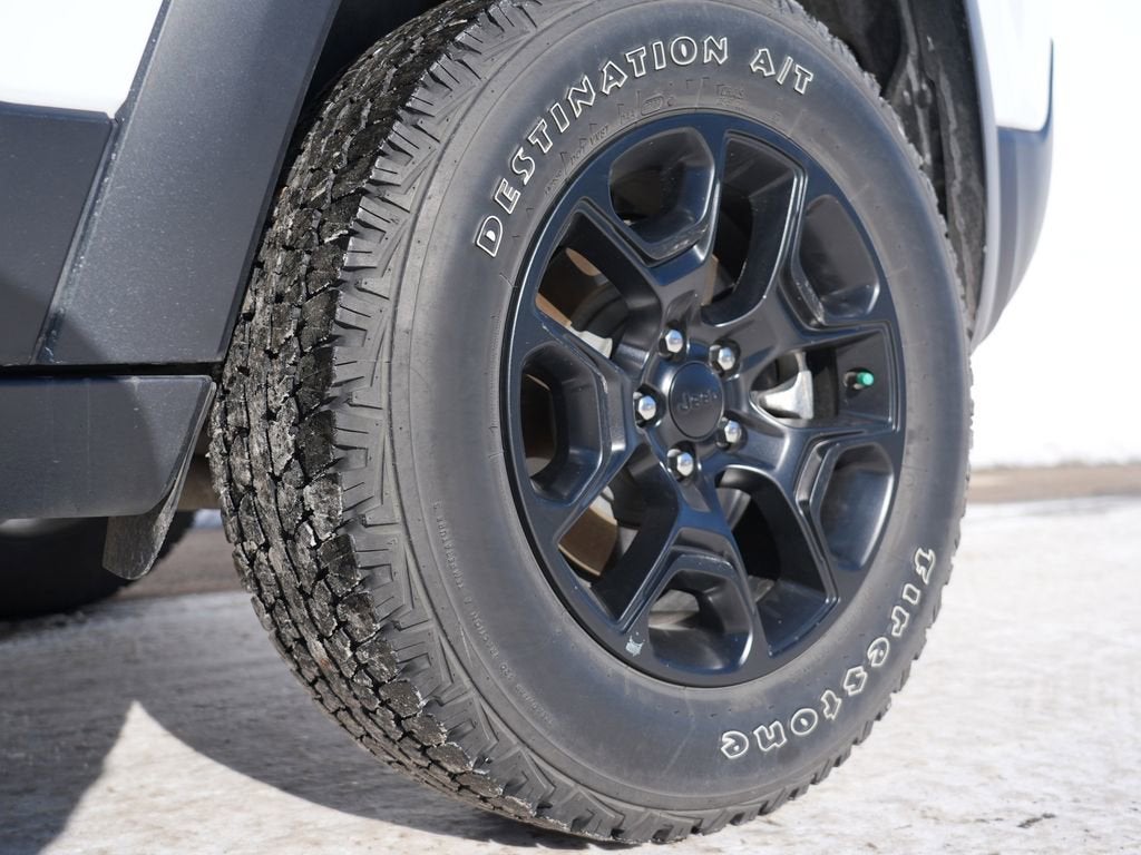 2022 Jeep Cherokee Trailhawk