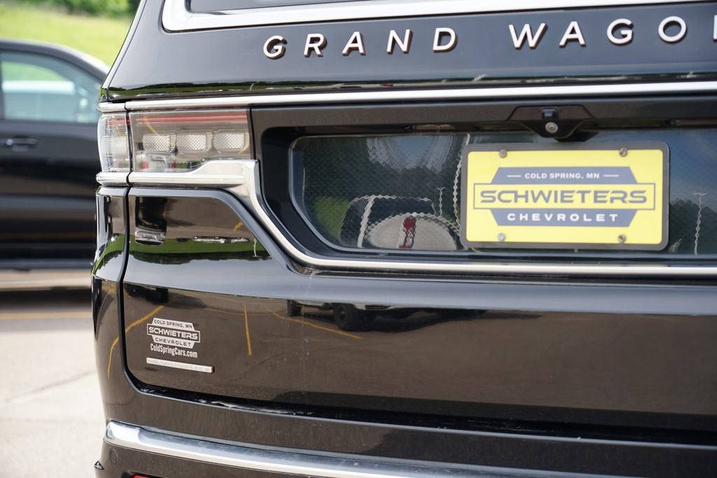 2022 Jeep Grand Wagoneer Series III