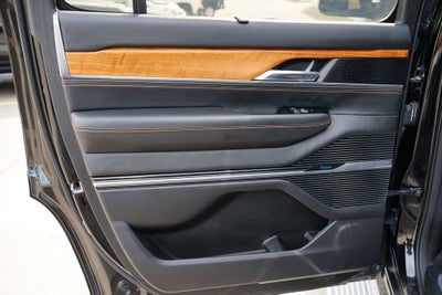 2022 Jeep Grand Wagoneer Series III