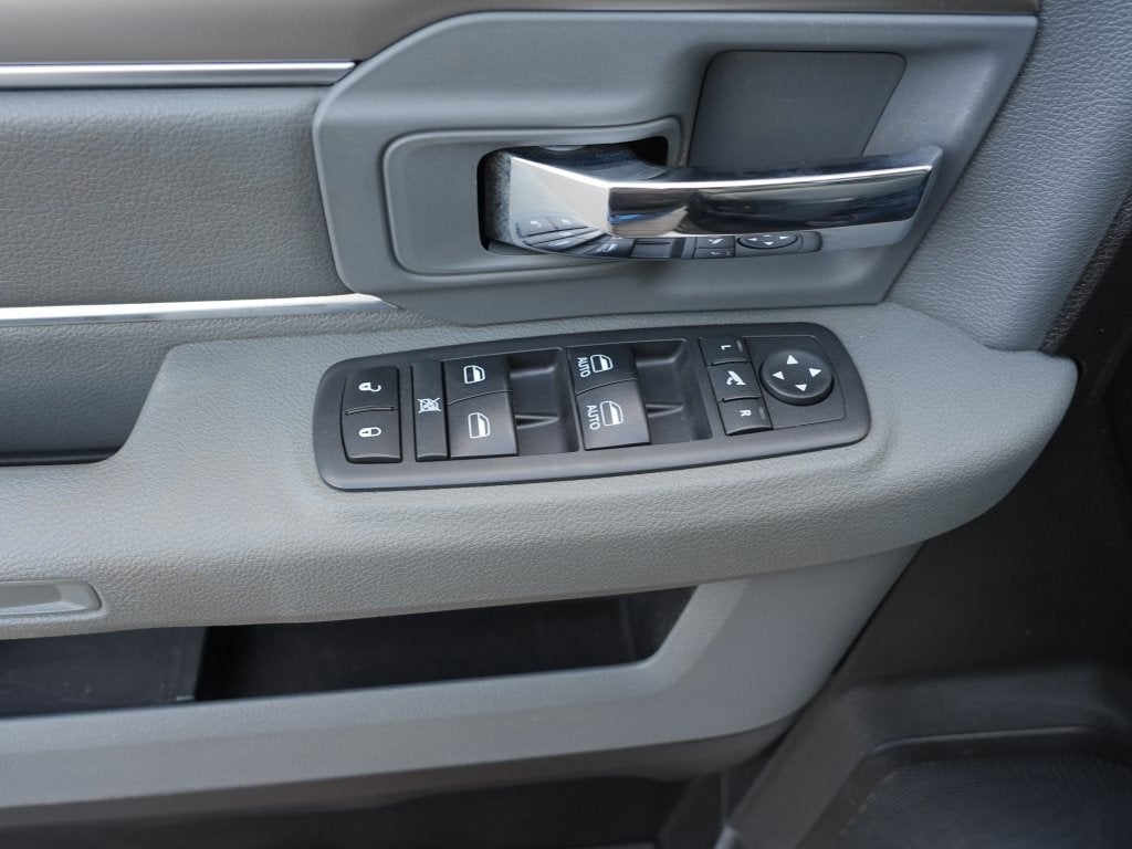 2019 RAM 1500 Classic Big Horn Crew Cab 4x4 5'7" Box