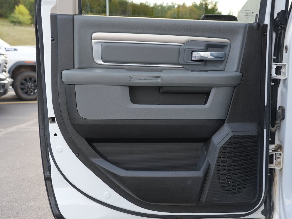 2019 RAM 1500 Classic Big Horn Crew Cab 4x4 5'7" Box