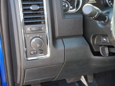 2018 RAM 1500 Laramie Crew Cab 4x4 6'4" Box