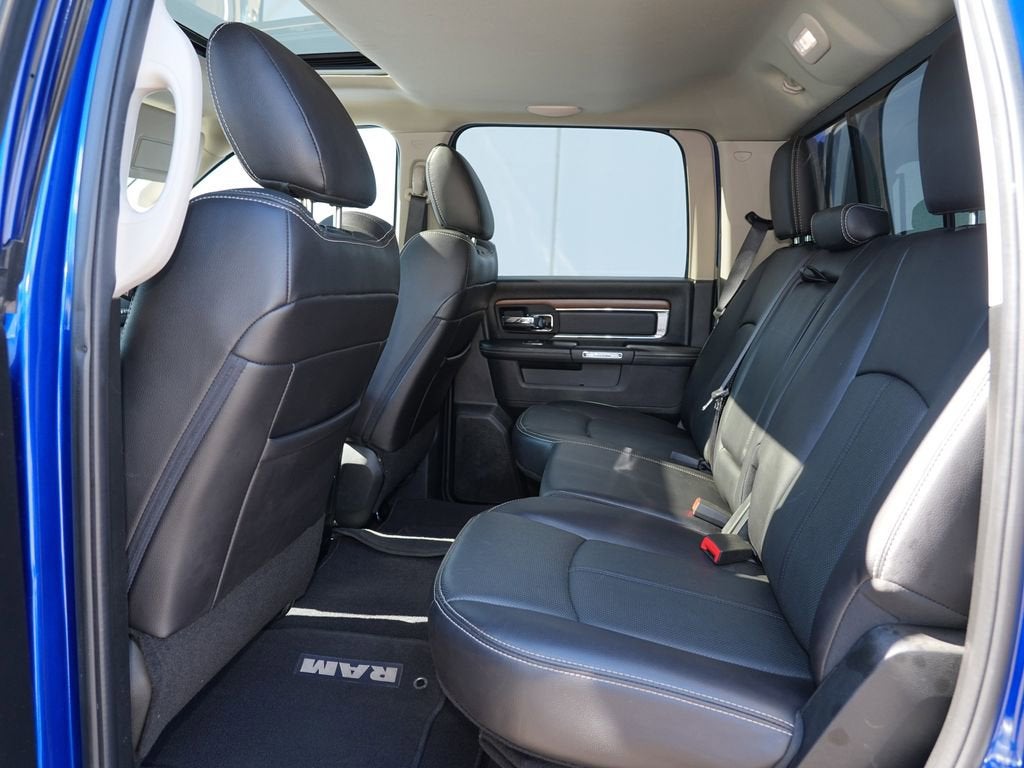 2018 RAM 1500 Laramie Crew Cab 4x4 6'4" Box