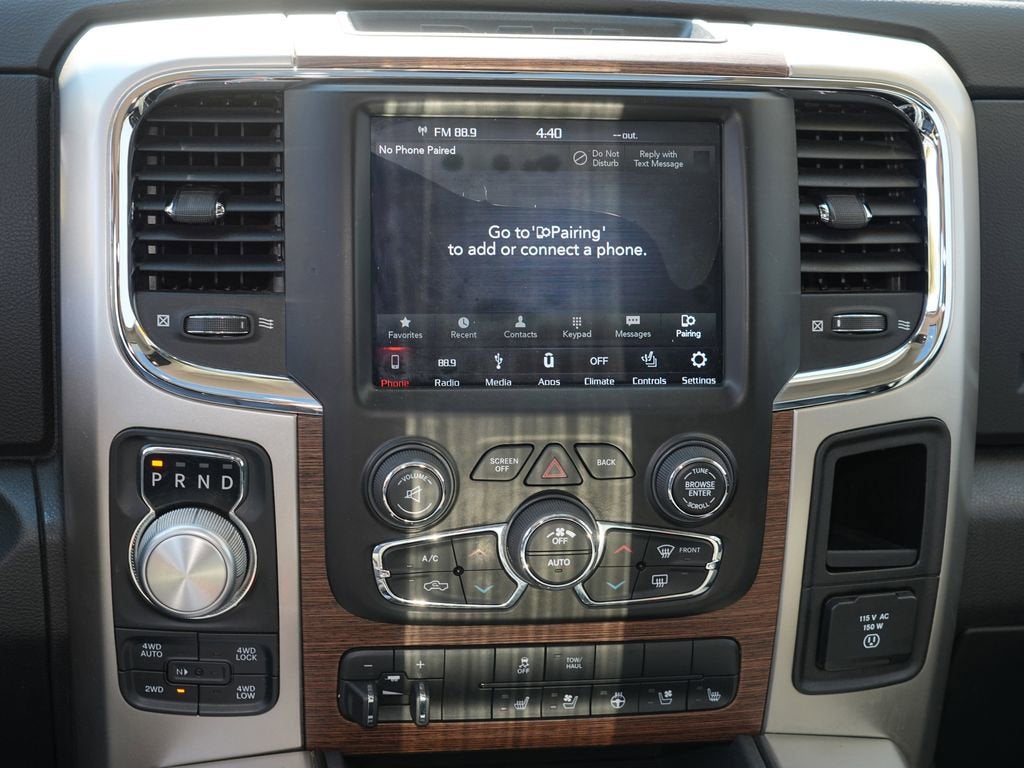 2018 RAM 1500 Laramie Crew Cab 4x4 6'4" Box