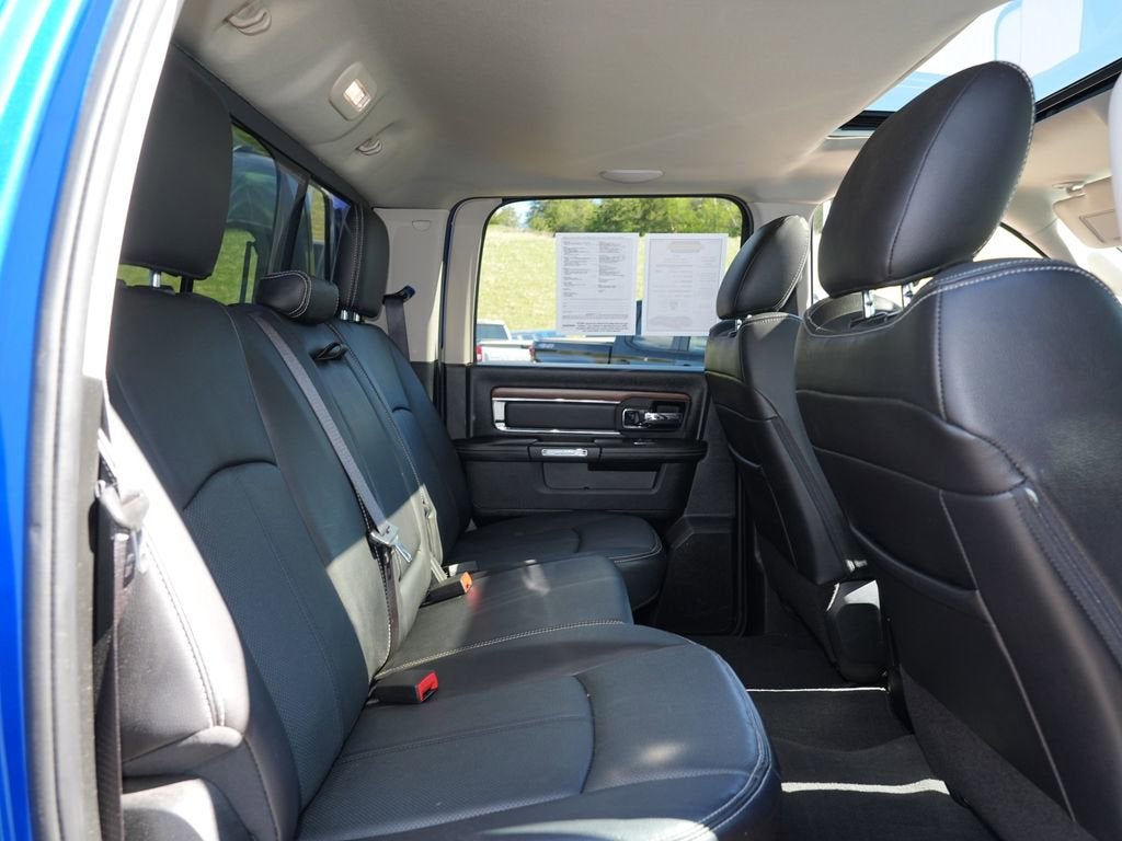 2018 RAM 1500 Laramie Crew Cab 4x4 6'4" Box