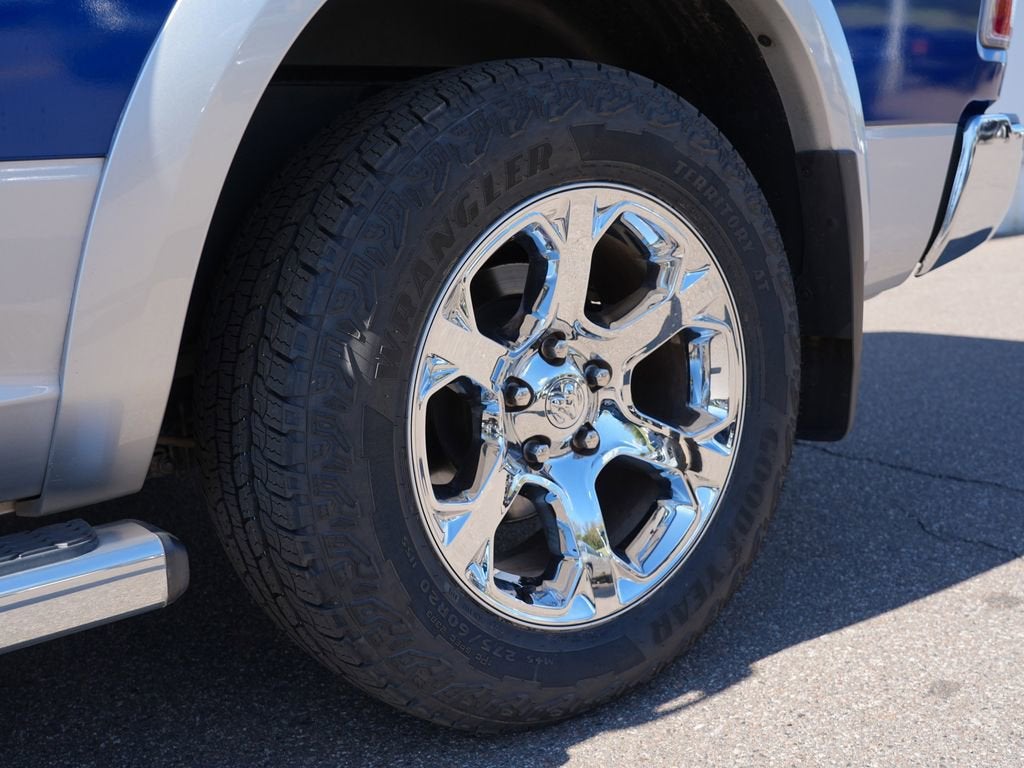 2018 RAM 1500 Laramie Crew Cab 4x4 6'4" Box