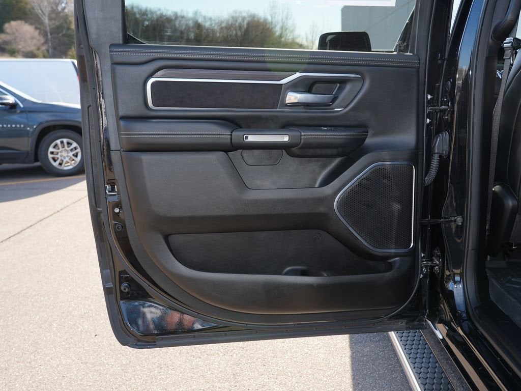 2025 RAM 1500 Laramie Crew Cab 4x4 5'7" Box