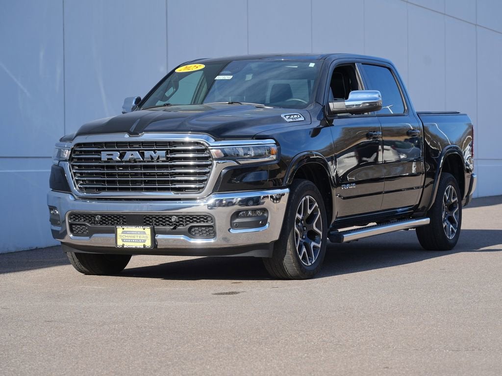 2025 RAM 1500 Laramie Crew Cab 4x4 5'7" Box