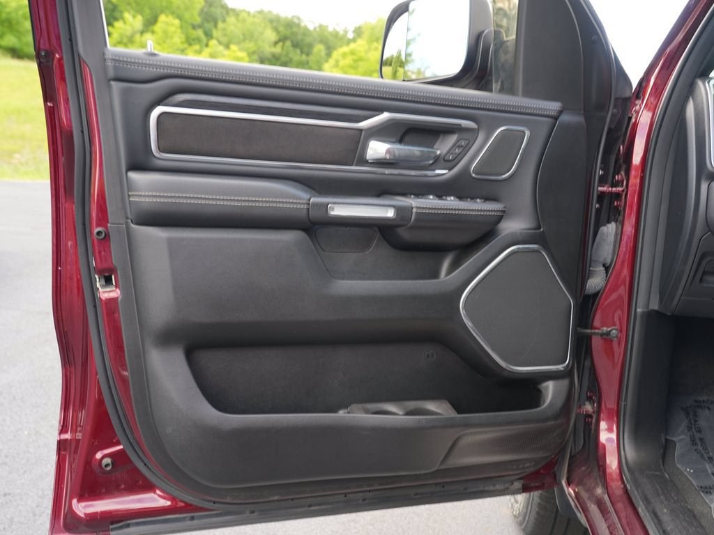 2023 RAM 1500 Laramie Crew Cab 4x4 5'7" Box