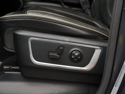 2019 RAM 1500 Laramie Crew Cab 4x4 5'7" Box