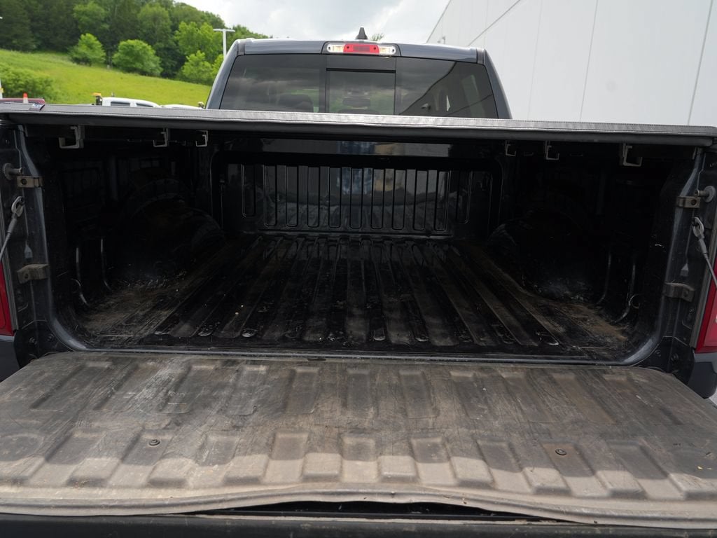 2019 RAM 1500 Laramie Crew Cab 4x4 5'7" Box