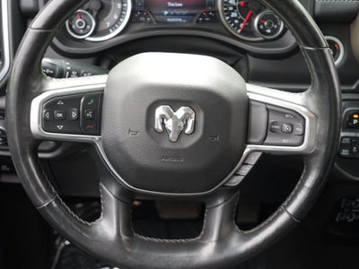 2019 RAM 1500 Laramie Crew Cab 4x4 5'7" Box