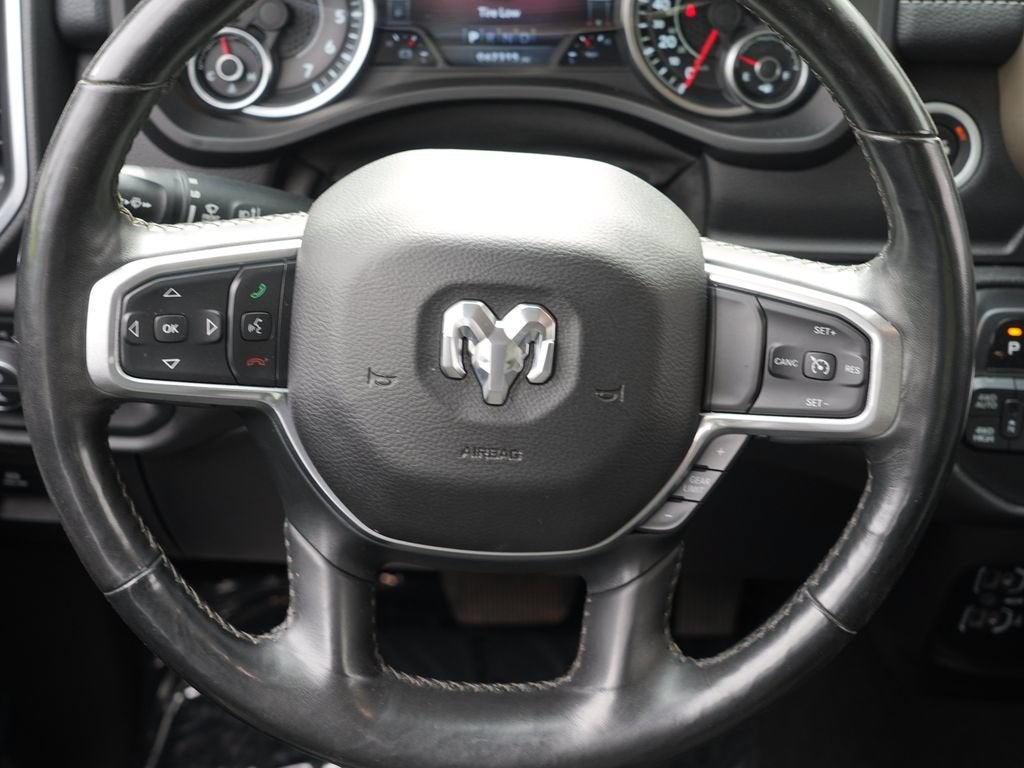 2019 RAM 1500 Laramie Crew Cab 4x4 5'7" Box