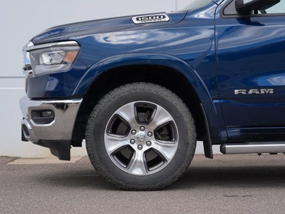 2020 RAM 1500 Laramie Crew Cab 4x4 6'4" Box