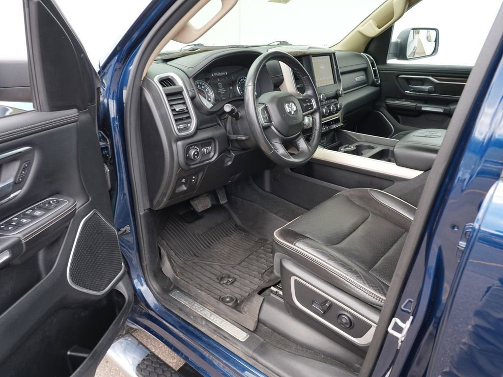 2020 RAM 1500 Laramie Crew Cab 4x4 6'4" Box