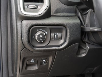 2020 RAM 1500 Laramie Crew Cab 4x4 6'4" Box