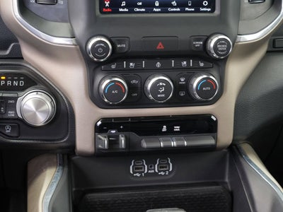 2020 RAM 1500 Laramie Crew Cab 4x4 6'4" Box