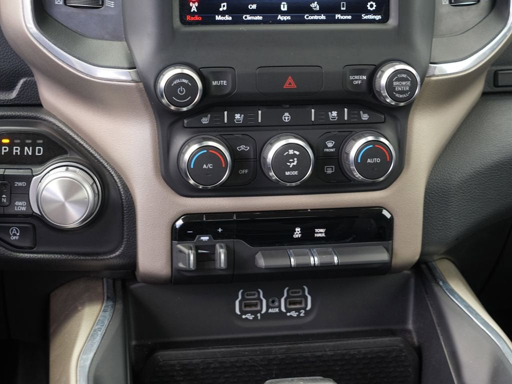 2020 RAM 1500 Laramie Crew Cab 4x4 6'4" Box
