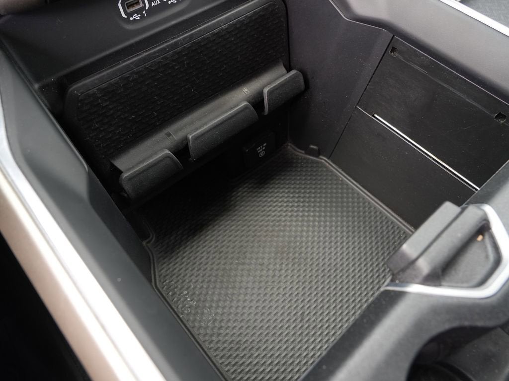 2020 RAM 1500 Laramie Crew Cab 4x4 6'4" Box