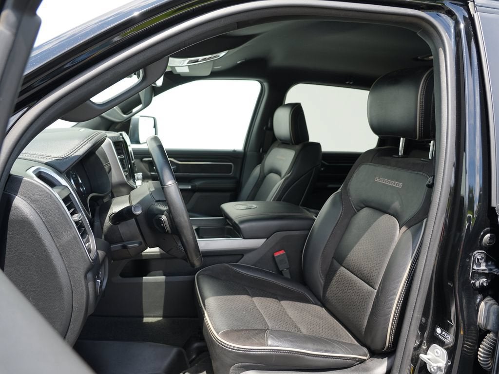 2023 RAM 1500 Laramie Crew Cab 4x4 6'4" Box