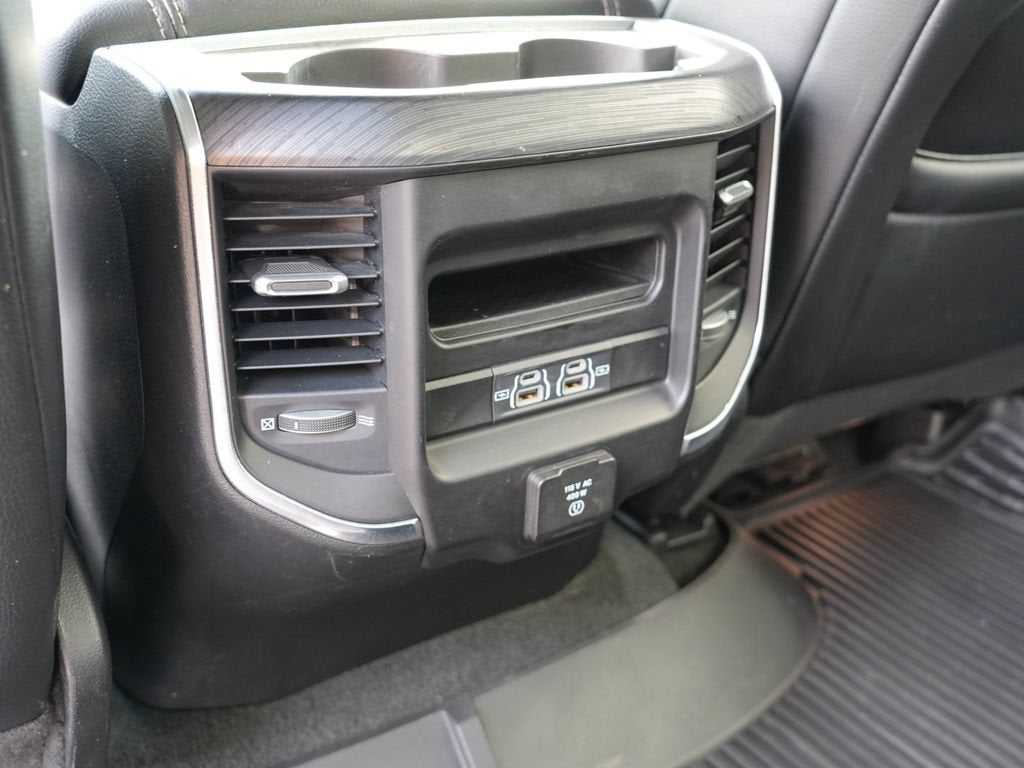 2023 RAM 1500 Laramie Crew Cab 4x4 6'4" Box