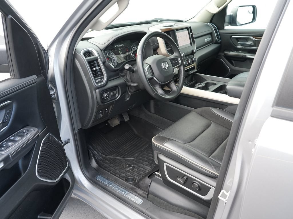 2022 RAM 1500 Laramie Crew Cab 4x4 6'4" Box