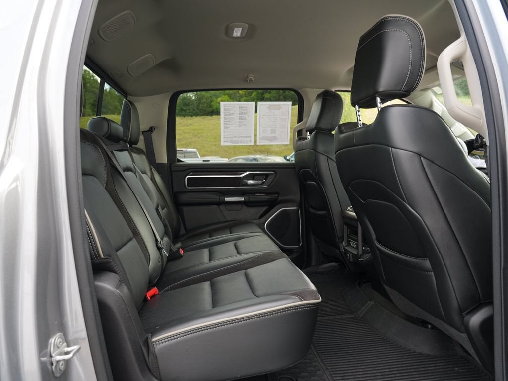 2022 RAM 1500 Laramie Crew Cab 4x4 6'4" Box