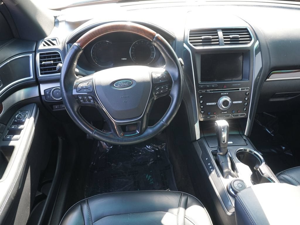 2017 Ford Explorer Platinum