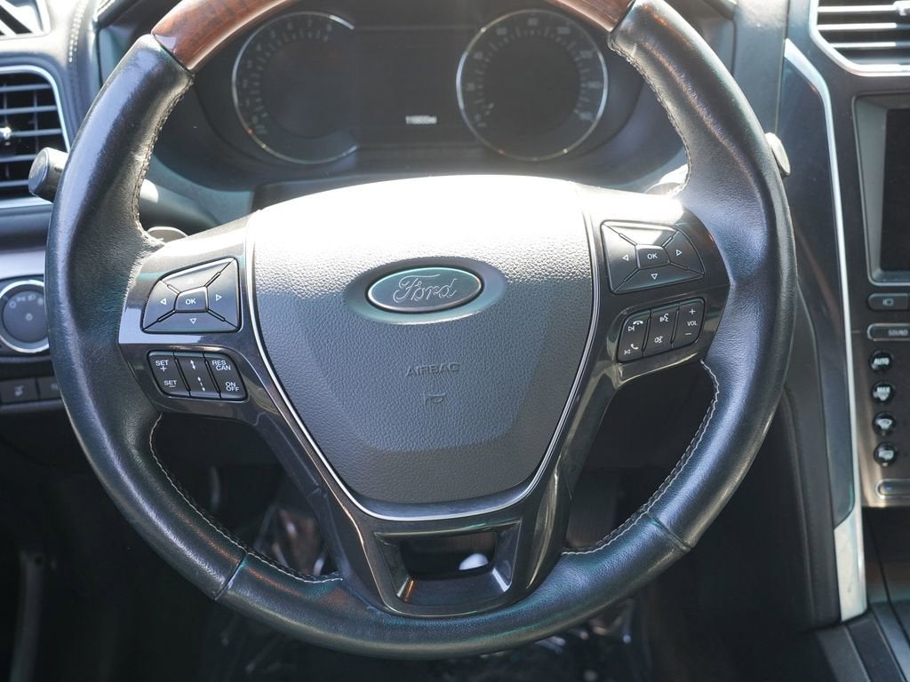 2017 Ford Explorer Platinum