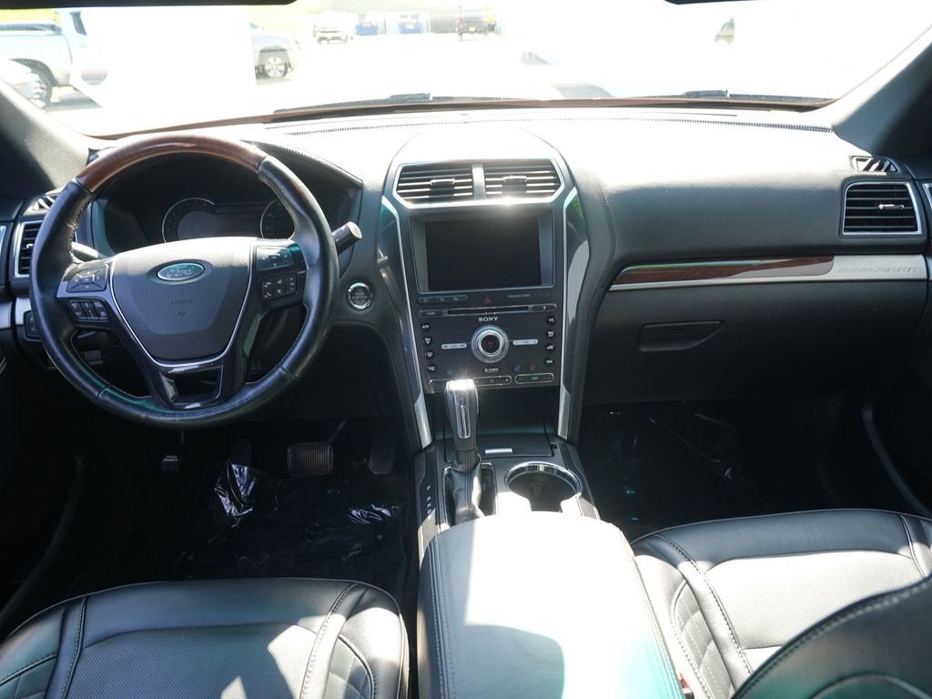 2017 Ford Explorer Platinum