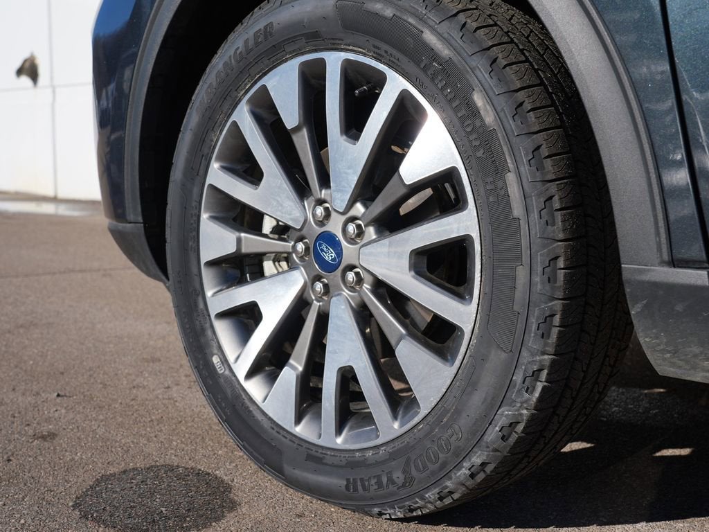 2022 Ford Escape Titanium