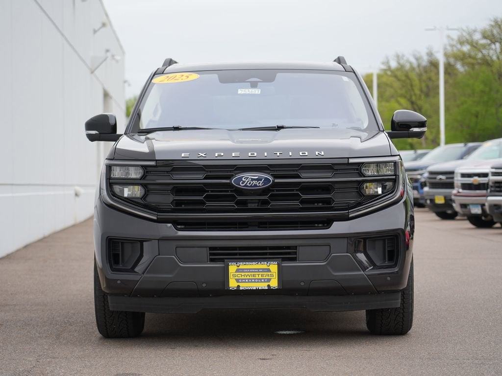 2025 Ford Expedition Active